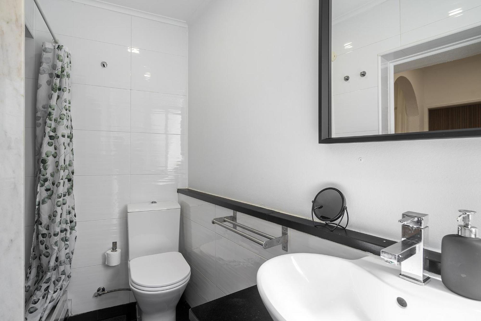 Whome Stylish Family Residence In The Heart Of Chiado Lissabon Buitenkant foto